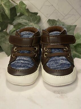 First Steps by Stepping Stones Infant High-Top Sneakers Size 1 (0-3 Months)